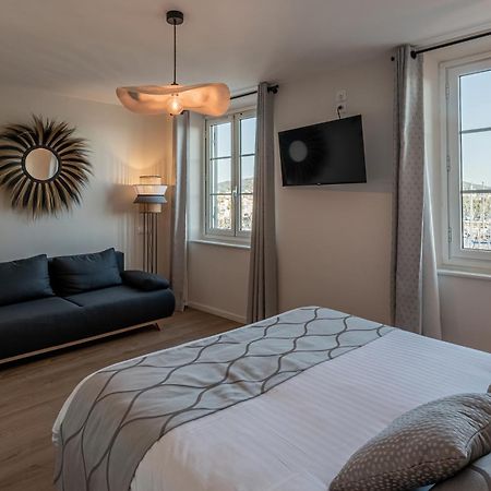 Hotel Restaurant De La Tour Sanary-sur-Mer Zewnętrze zdjęcie