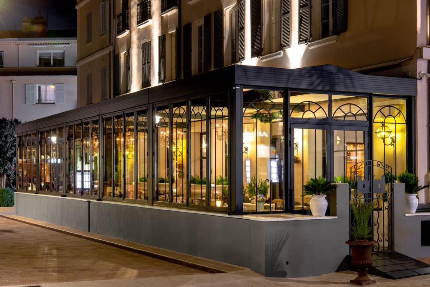Hotel Restaurant De La Tour Sanary-sur-Mer Zewnętrze zdjęcie
