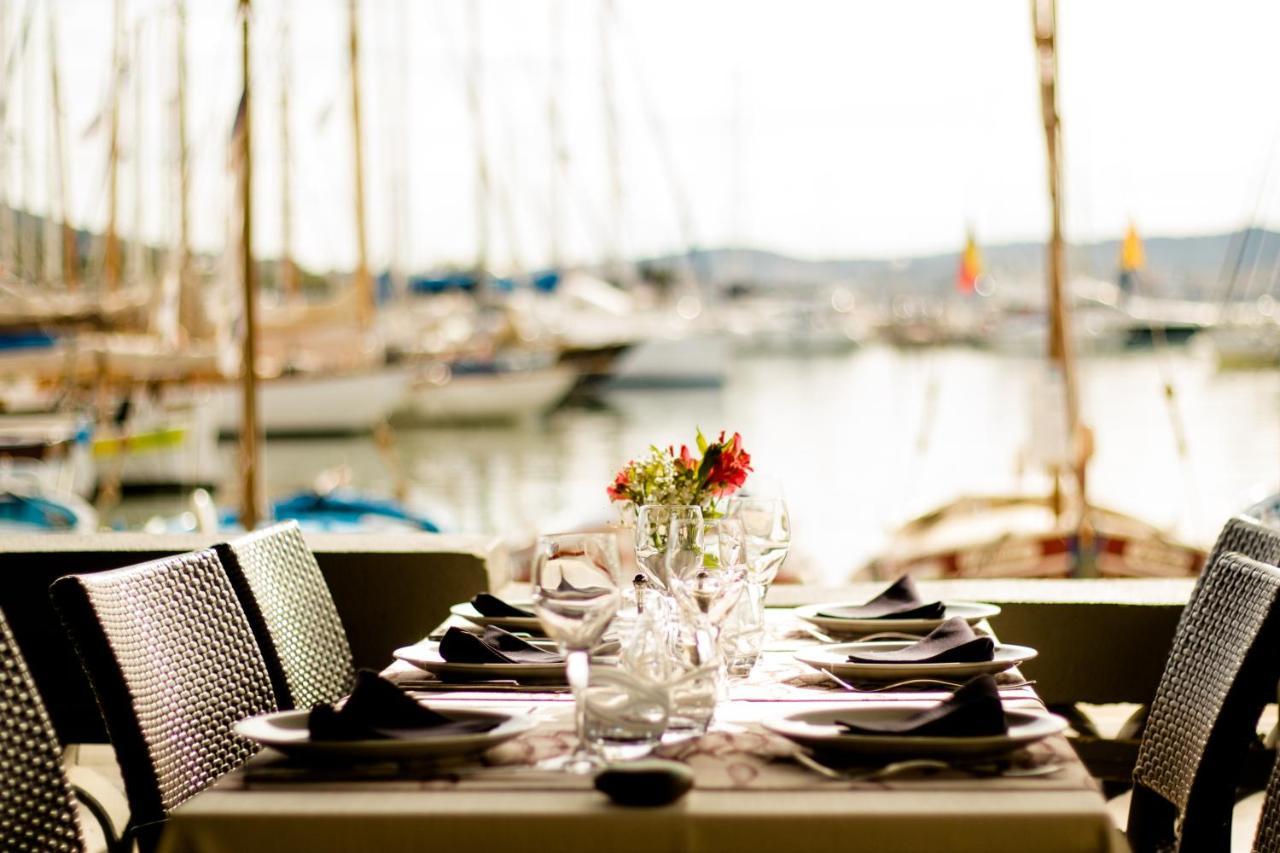 Hotel Restaurant De La Tour Sanary-sur-Mer Zewnętrze zdjęcie